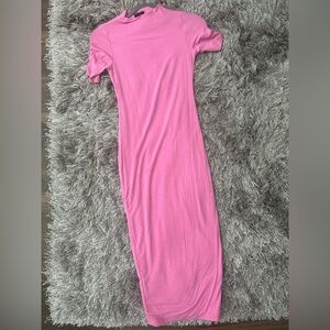 Pink bodycon dress
